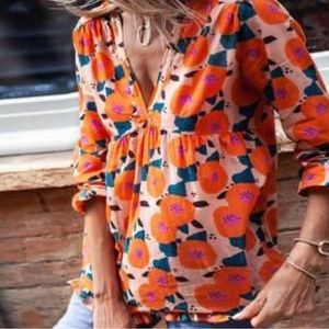 Retro Style Peach Flower Shirt - Size Small - Long Sleeves - Flowy Vintage Style